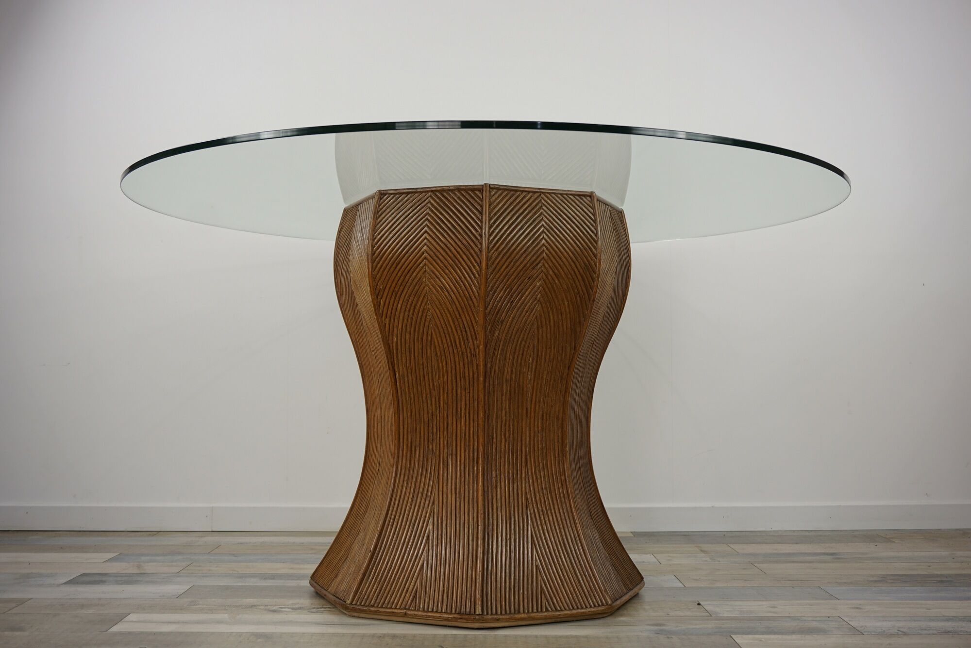 Italian design dining table from the 60/70