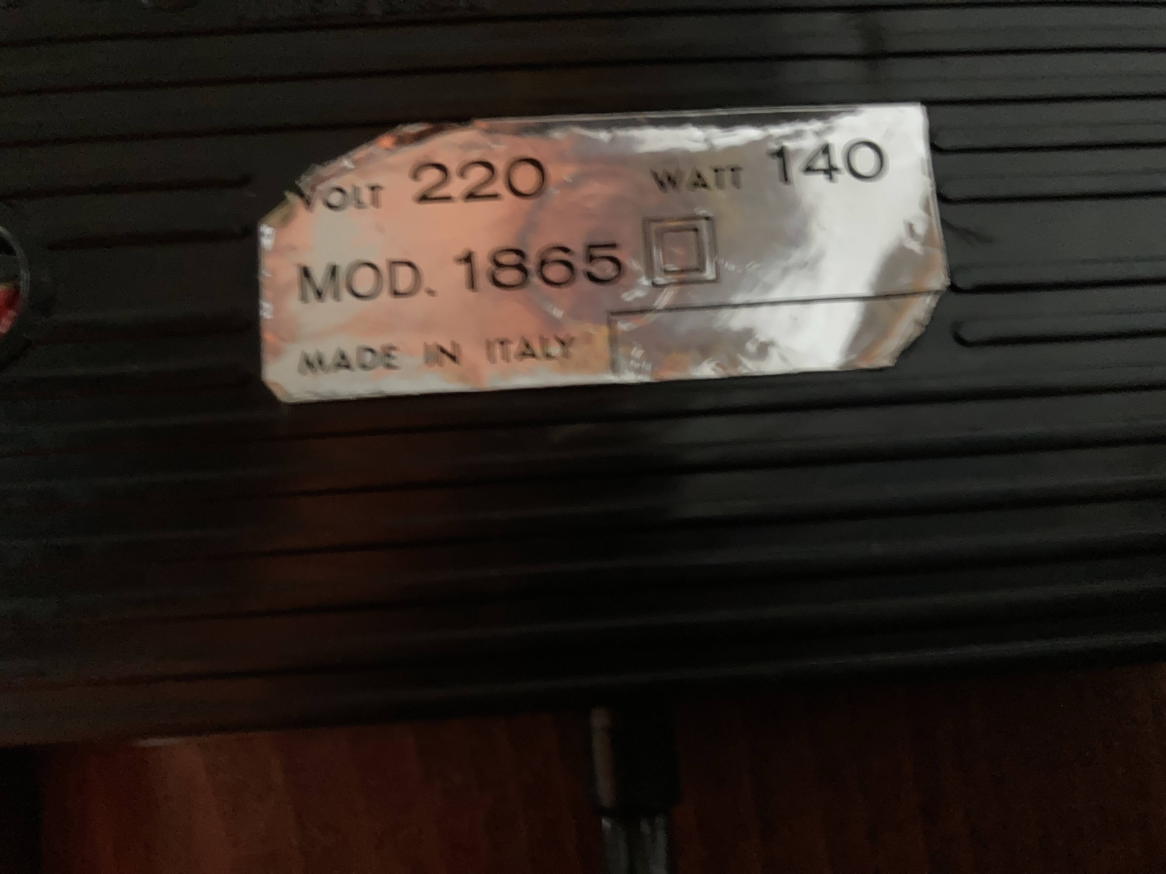 Fratelli Reguitti heated valet