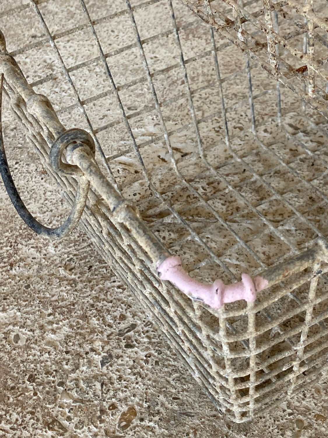 Paire de caisses de rangements en métal