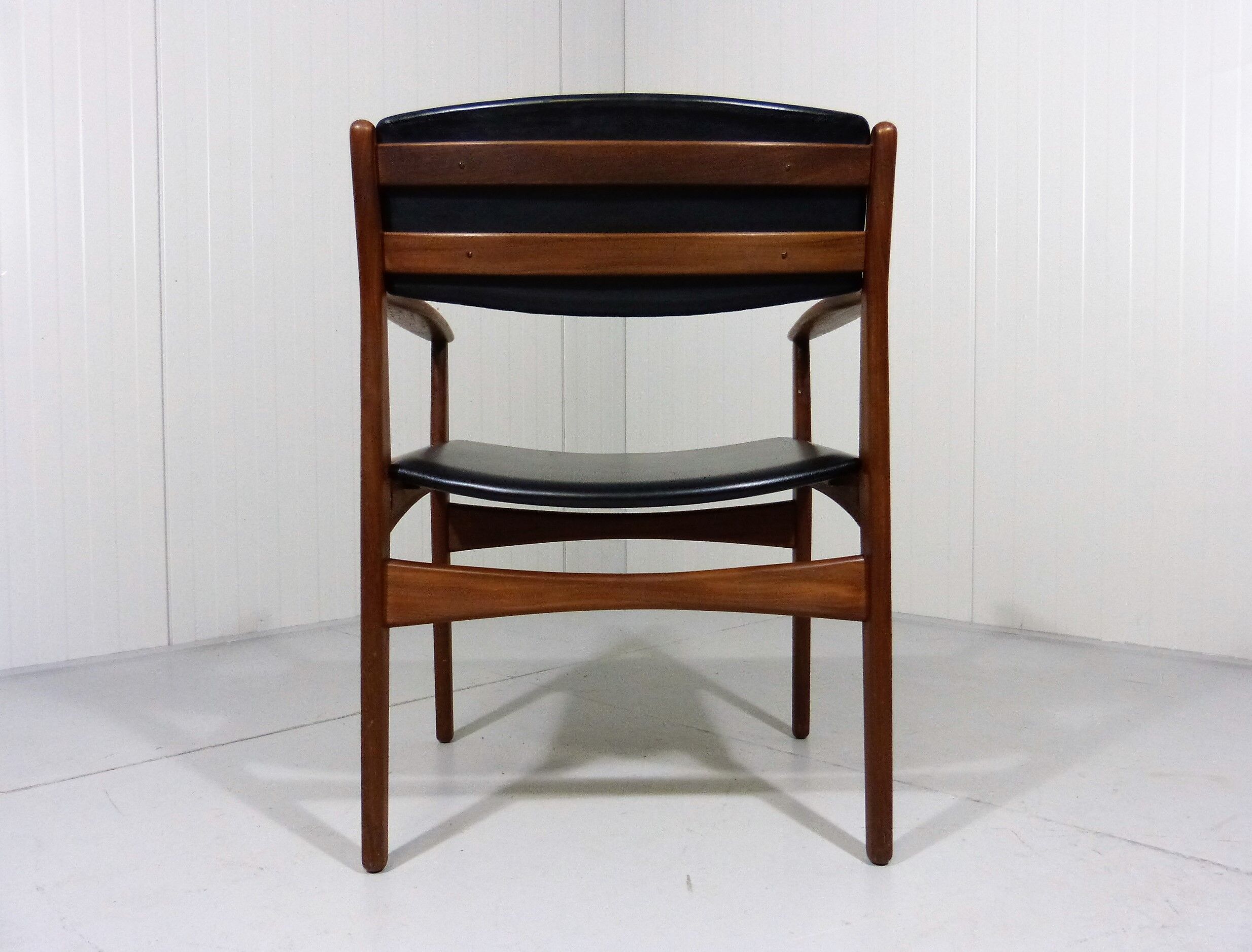 Armchair in teak & leather by Frem Røjle, Denmark