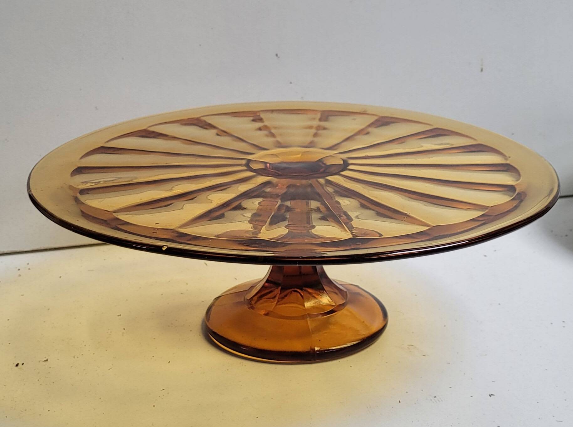 Brown molded glass tart cake dish
