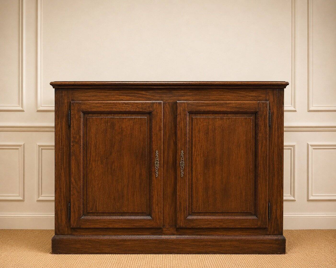 Low plinth buffet – Regency style – Solid oak – Chevron top