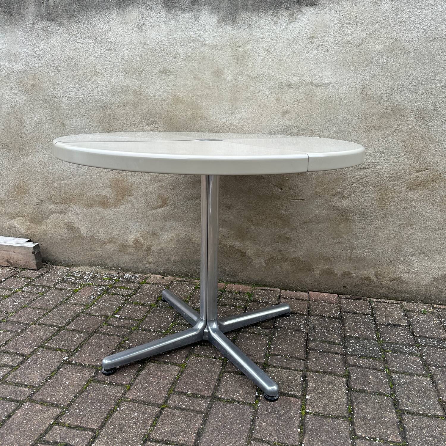 Giancarlo Piretti plano table for Castelli