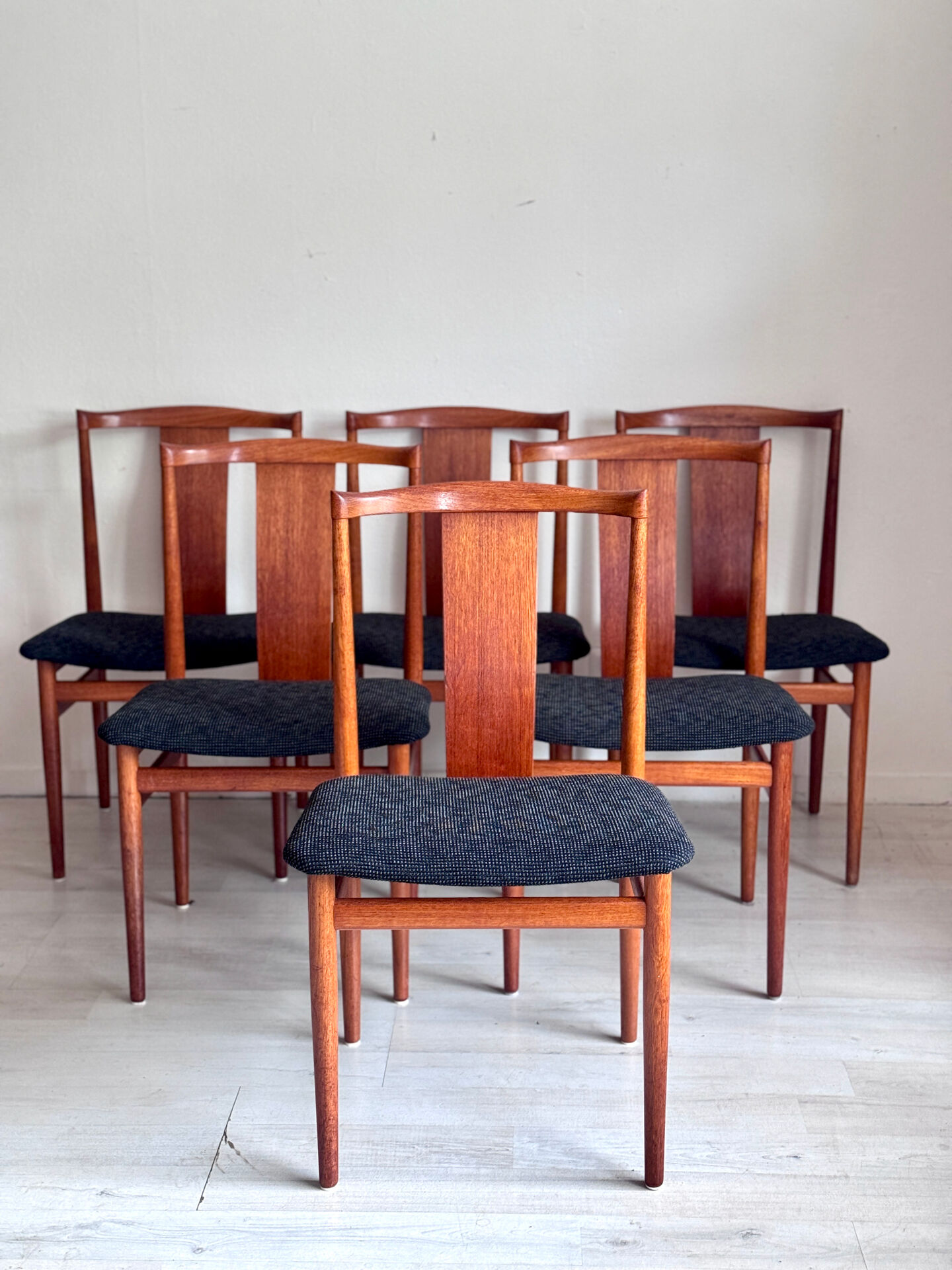 6 Danish mid-century teak chairs by Henning Sørensen for Danex from the 1960s.
