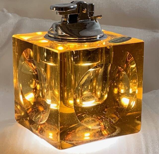 Cubic amber crystal table lighter