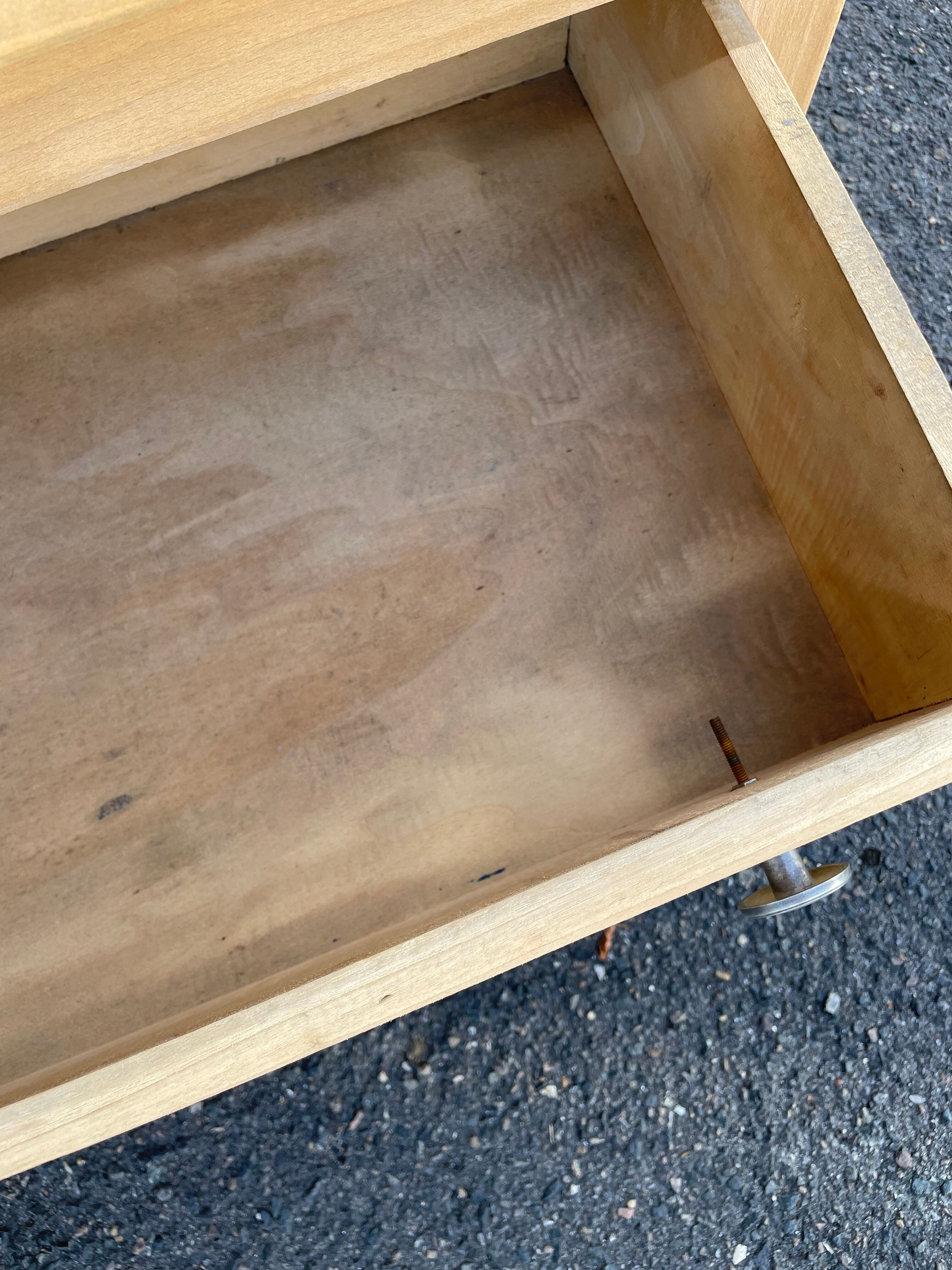 Aerogummed vintage chest of drawers, compass feet