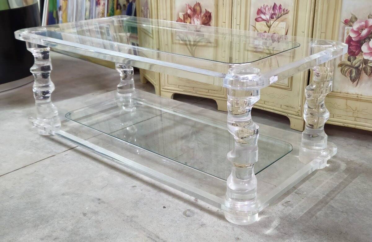 Table basse design Maison Roméo en lucite et verre – années 70