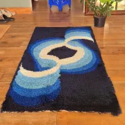 Vintage blue Space Age carpet from the 1970s in long pile wool.