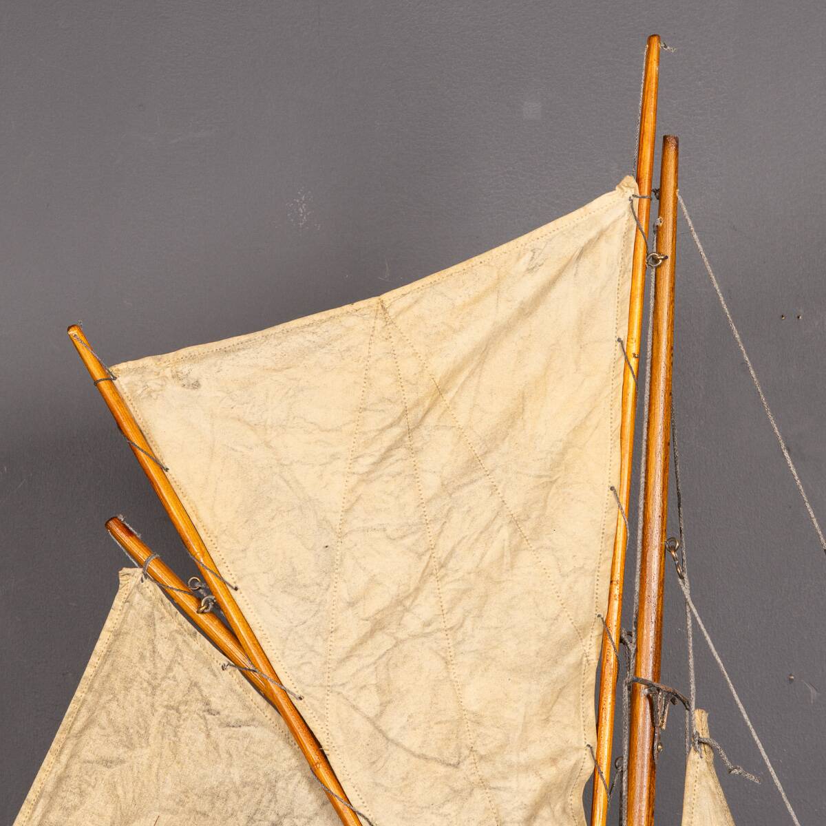 Vintage 20thC English Carved Hull Pond Yacht c.1930