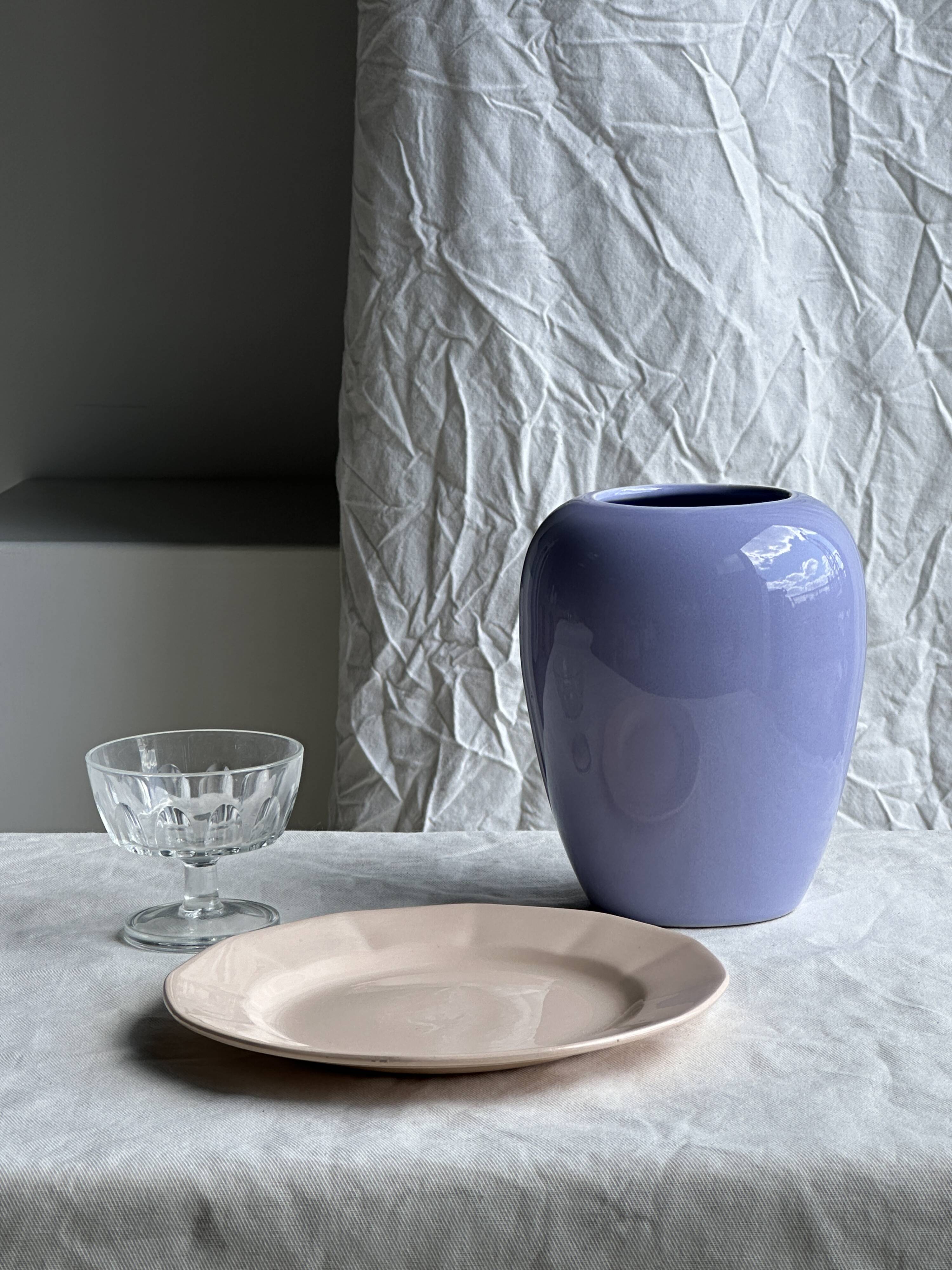 11 France Arcoroc footed bowls