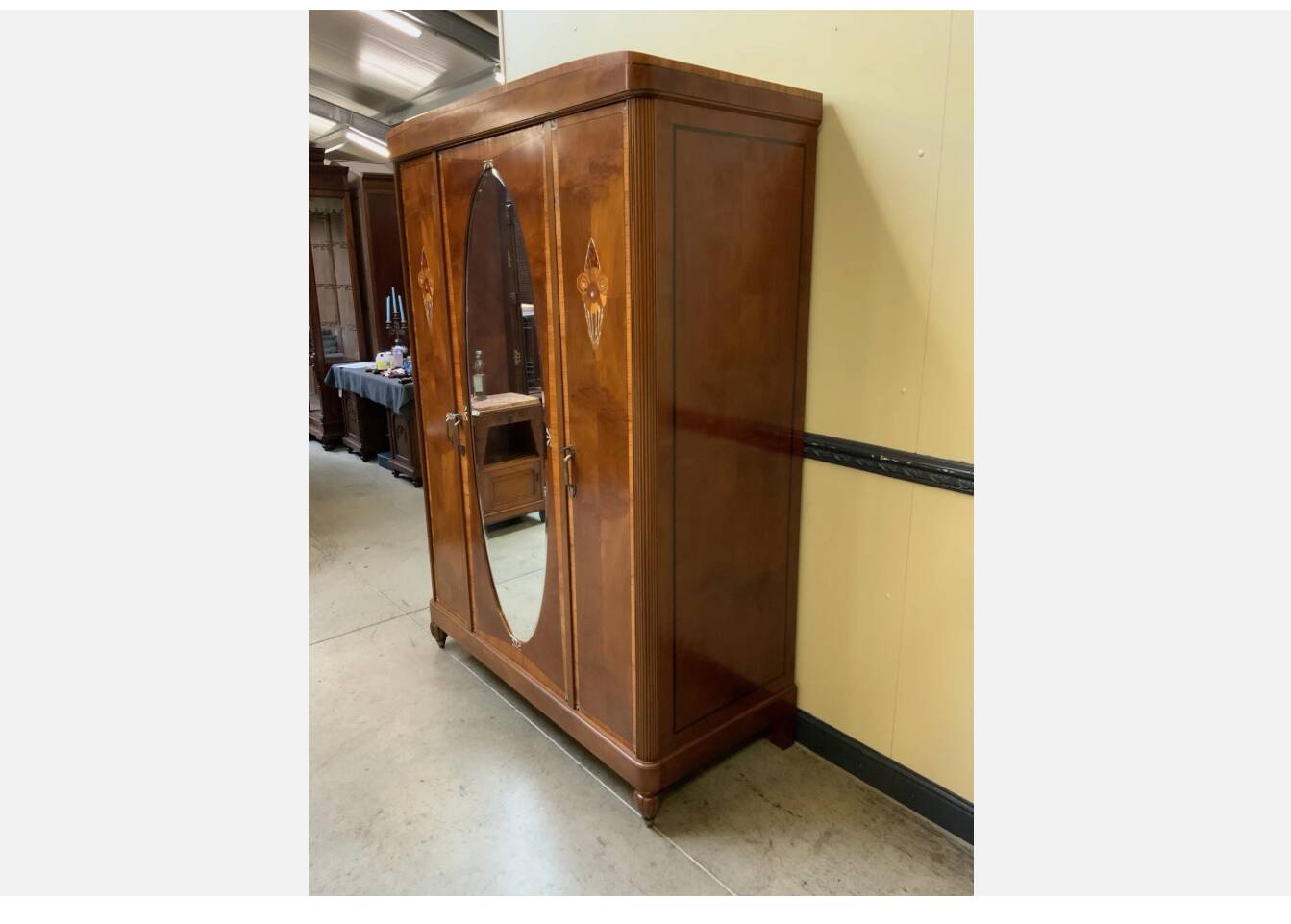 Antique - wardrobe, linen cupboard, inlays -