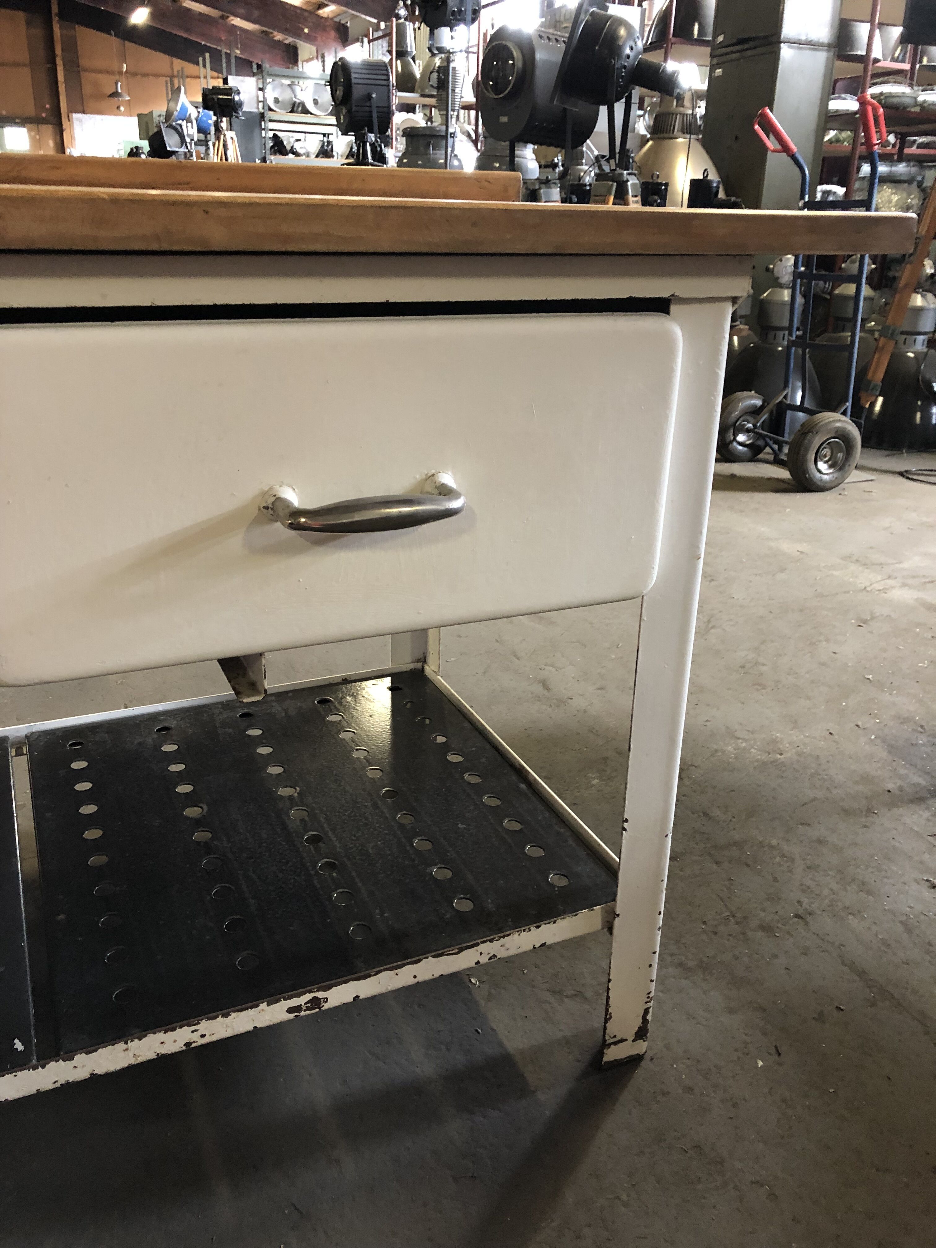 Table de cuisine, années 1960