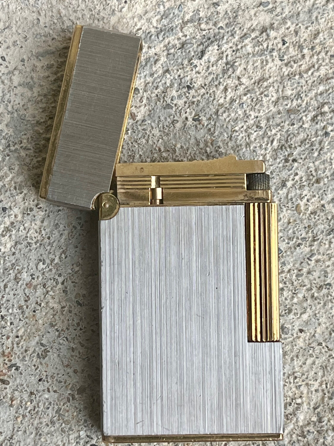 S.T.Dupont vintage Lighter