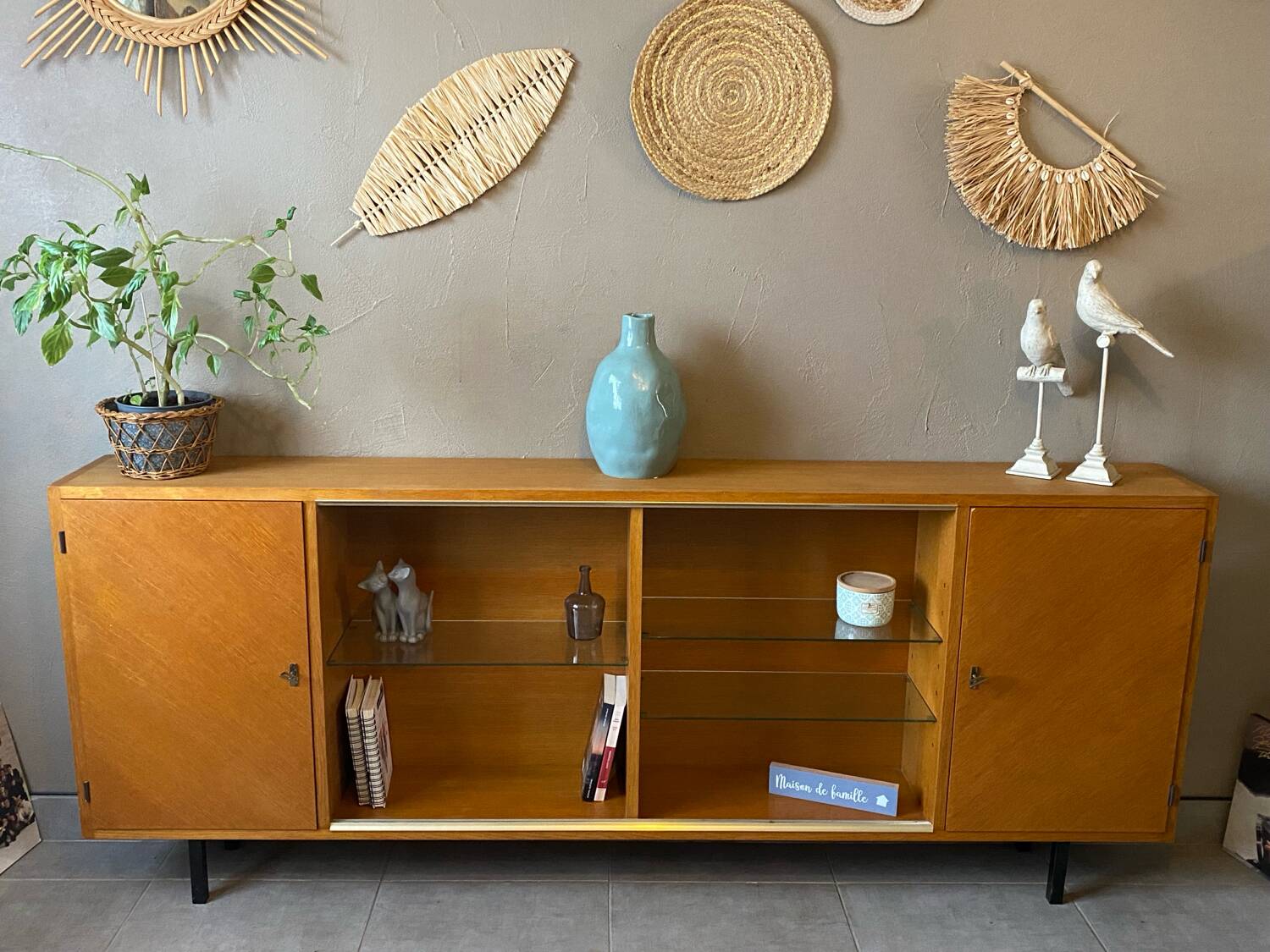 Vintage sideboard (shallow)