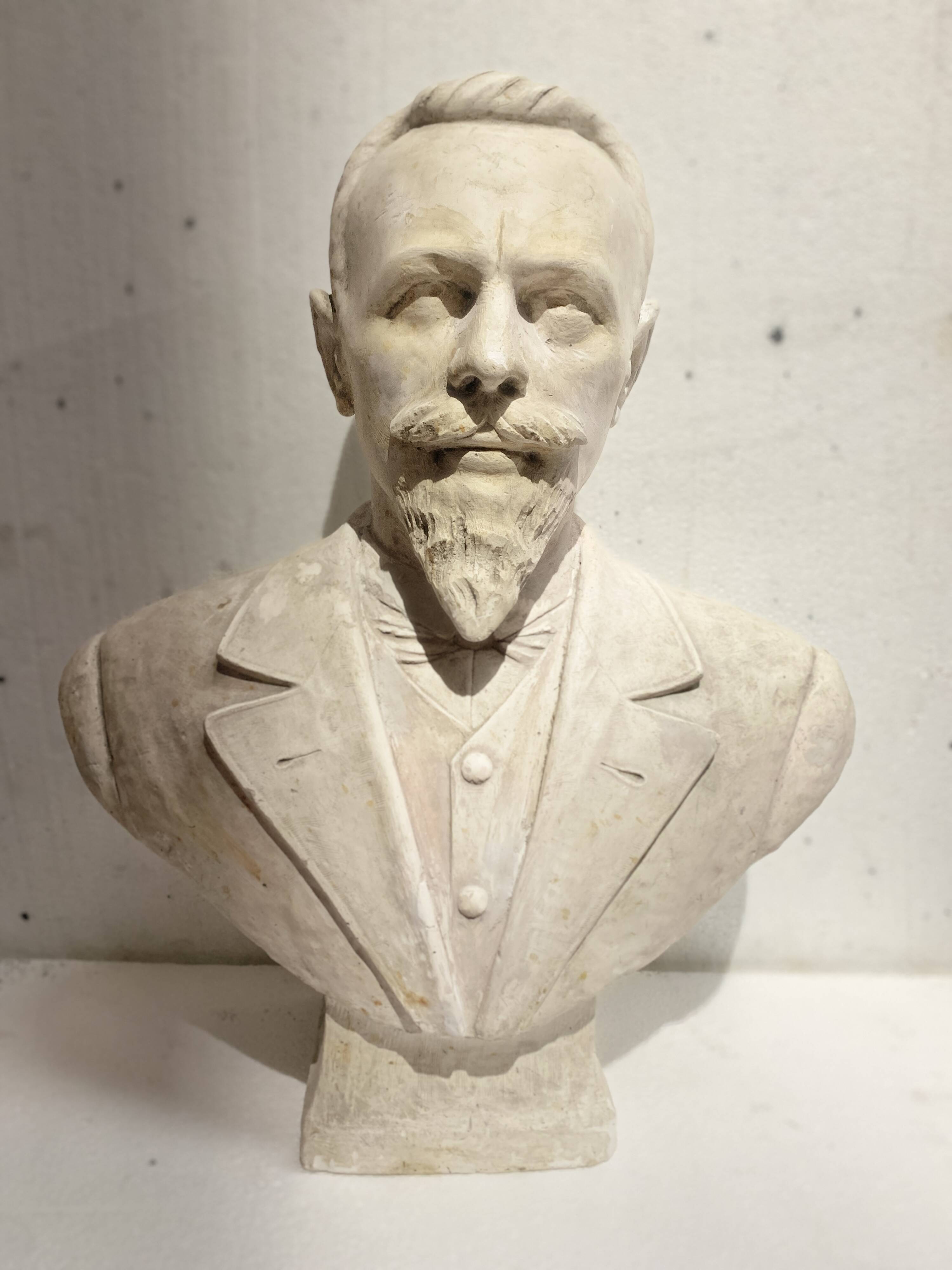 Sculpted plaster proof "Bust of a notable" 20th century