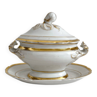 Sauce boat with lidded table sugar bowl in old empire porcelain, 19th century