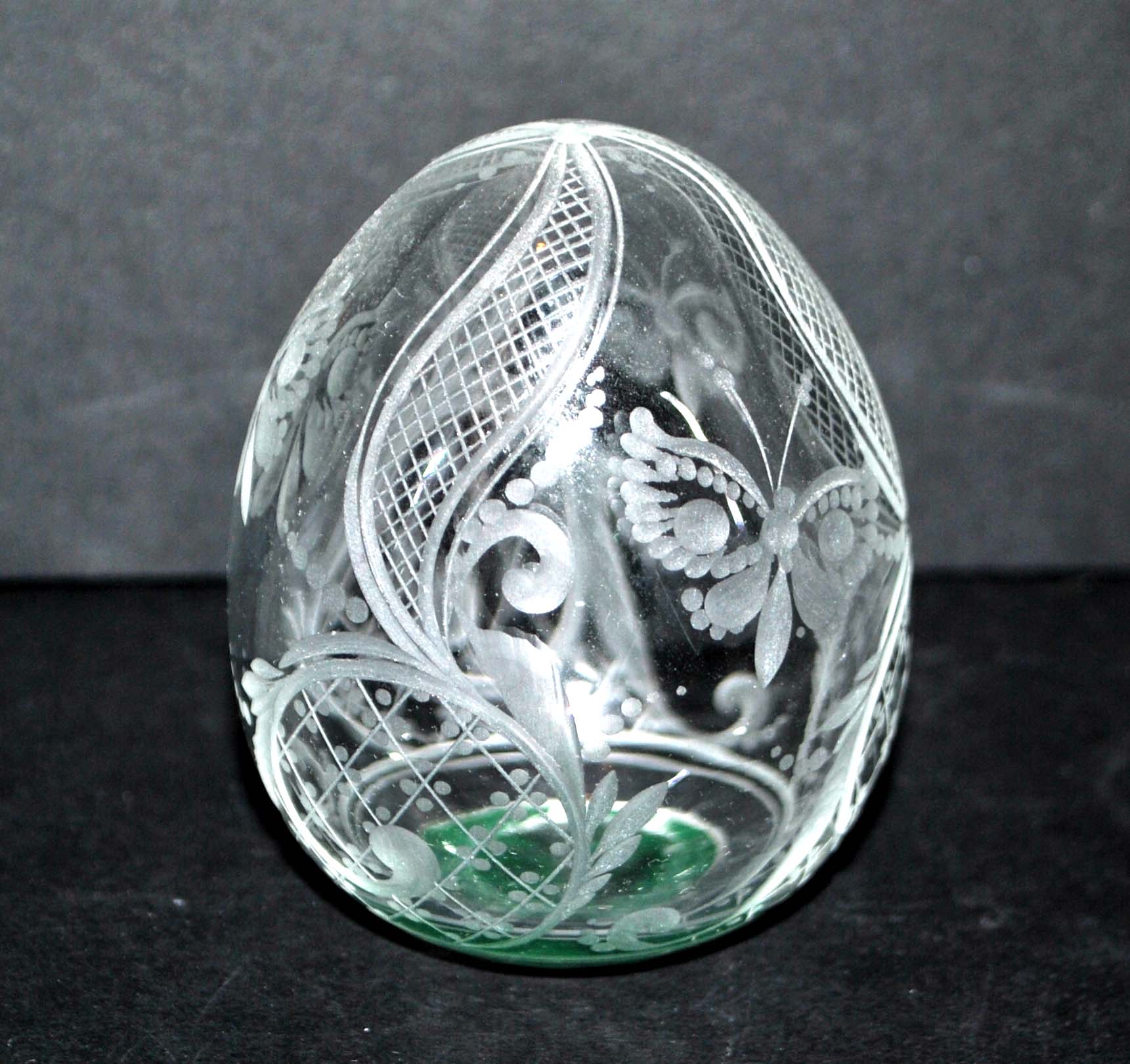 Fabergé egg in crystal engraved "butterfly" faberge modern russia 6.5cm