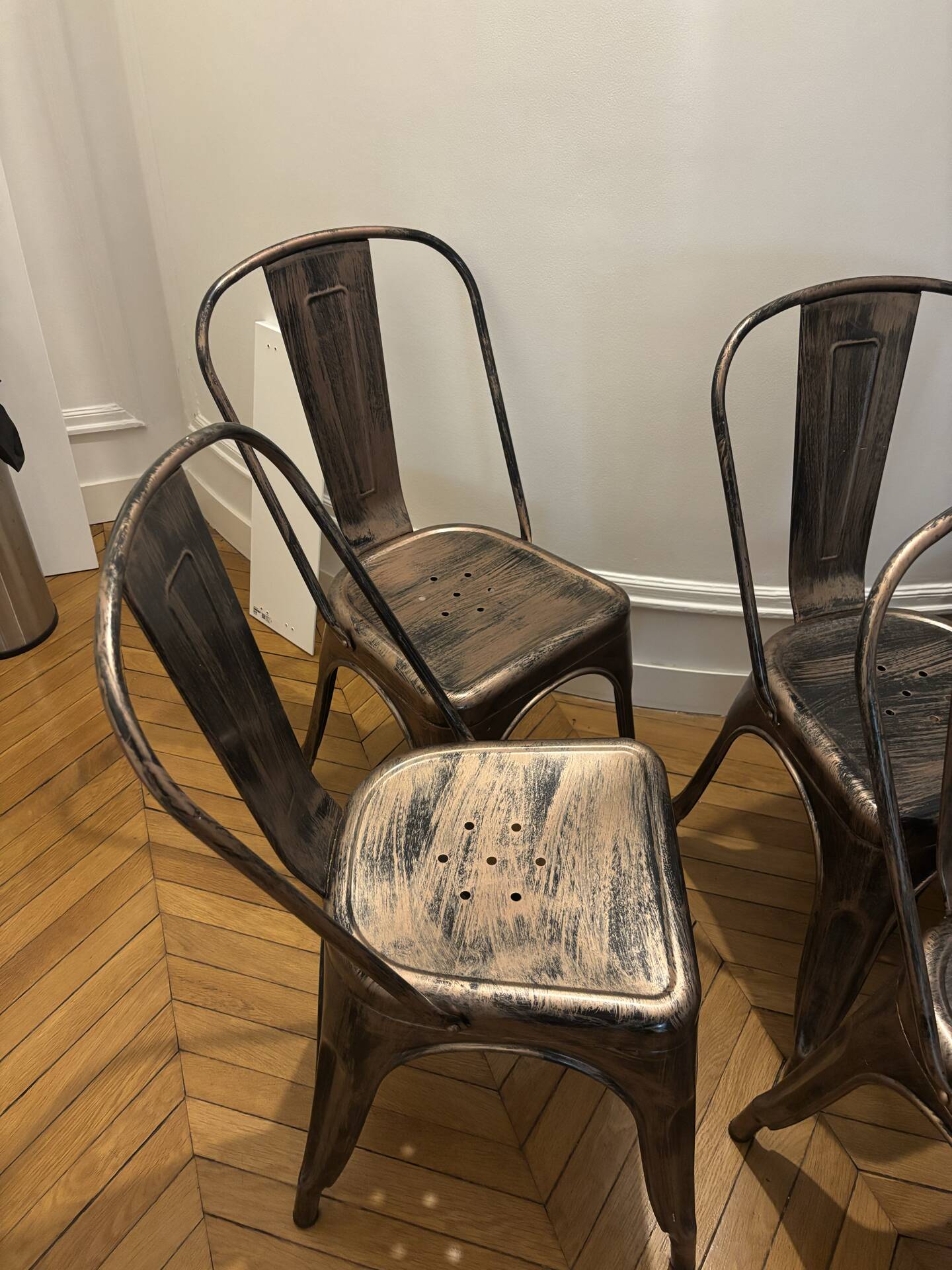 Set of 4 Boston chairs in patinated bronze metal – Westwing ni