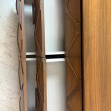 Contemporary chest of drawers