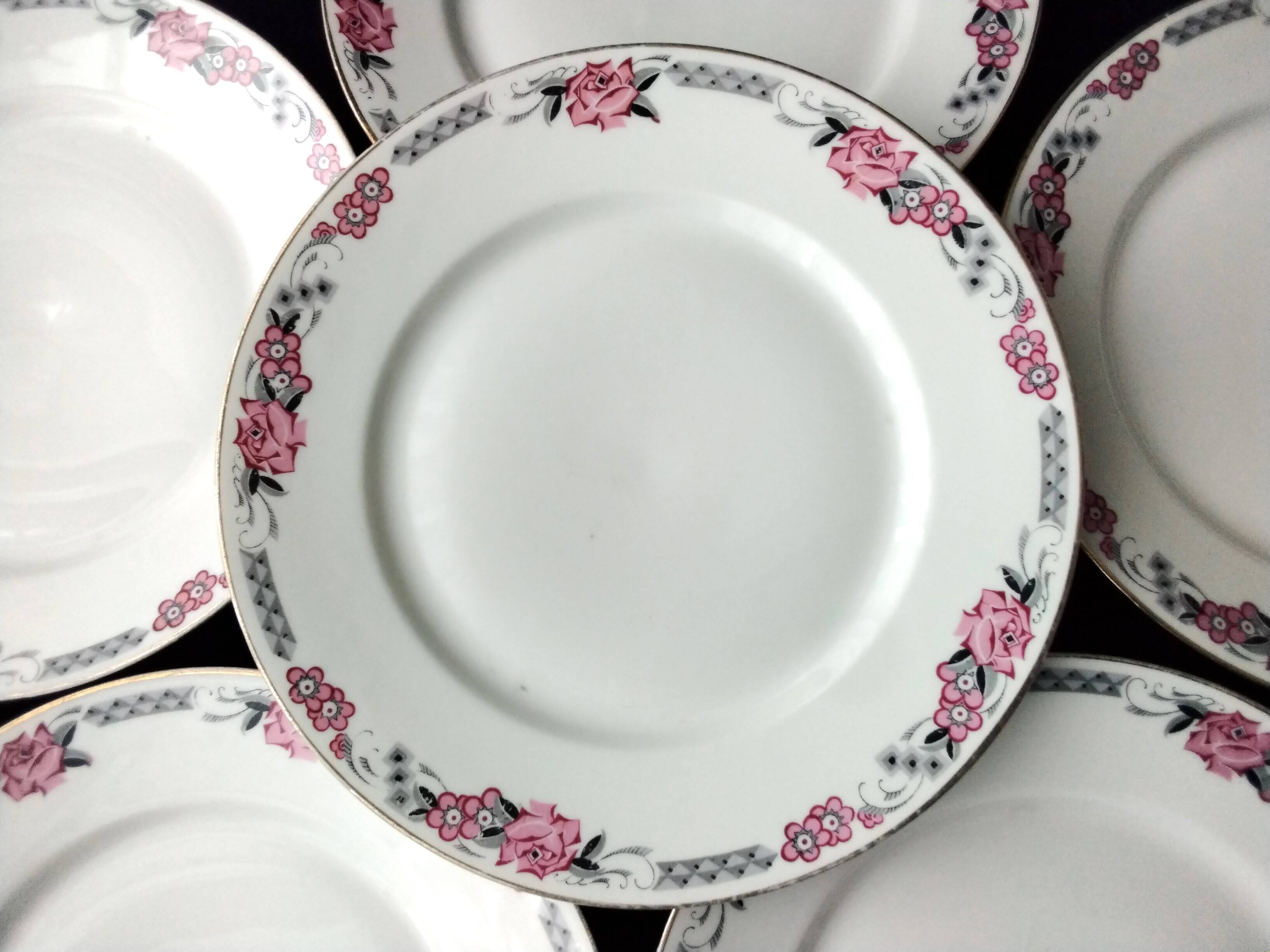 6 Art Deco porcelain dinner plates