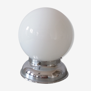 Ceiling ball in opaline