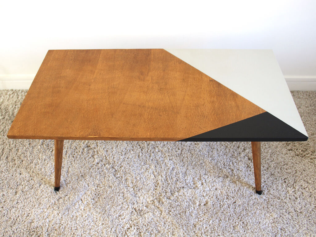 Table basse en bois des années 50
