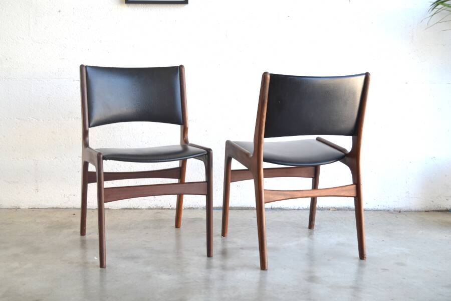 Series of four chairs by Erik Buch
