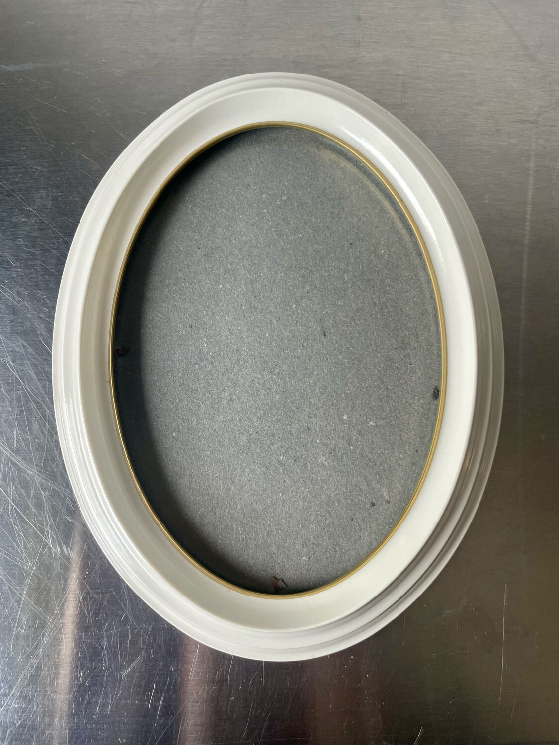 Oval bakelite vintage frame