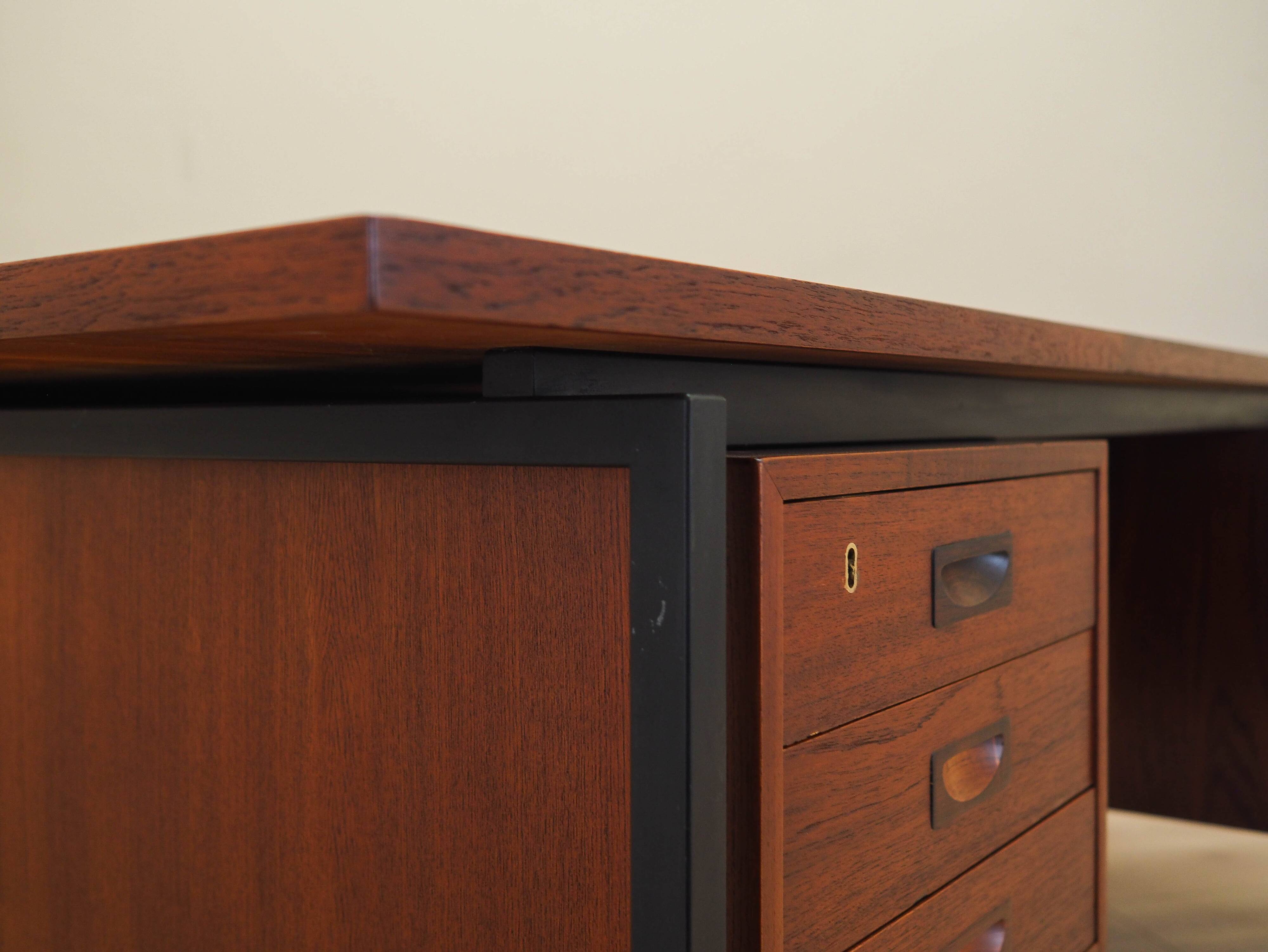 Teak desk, Danish design, 1970s, manufacturer: Denmark