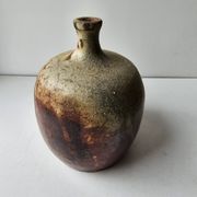 Vase boule en céramique signé Anthony Pitot