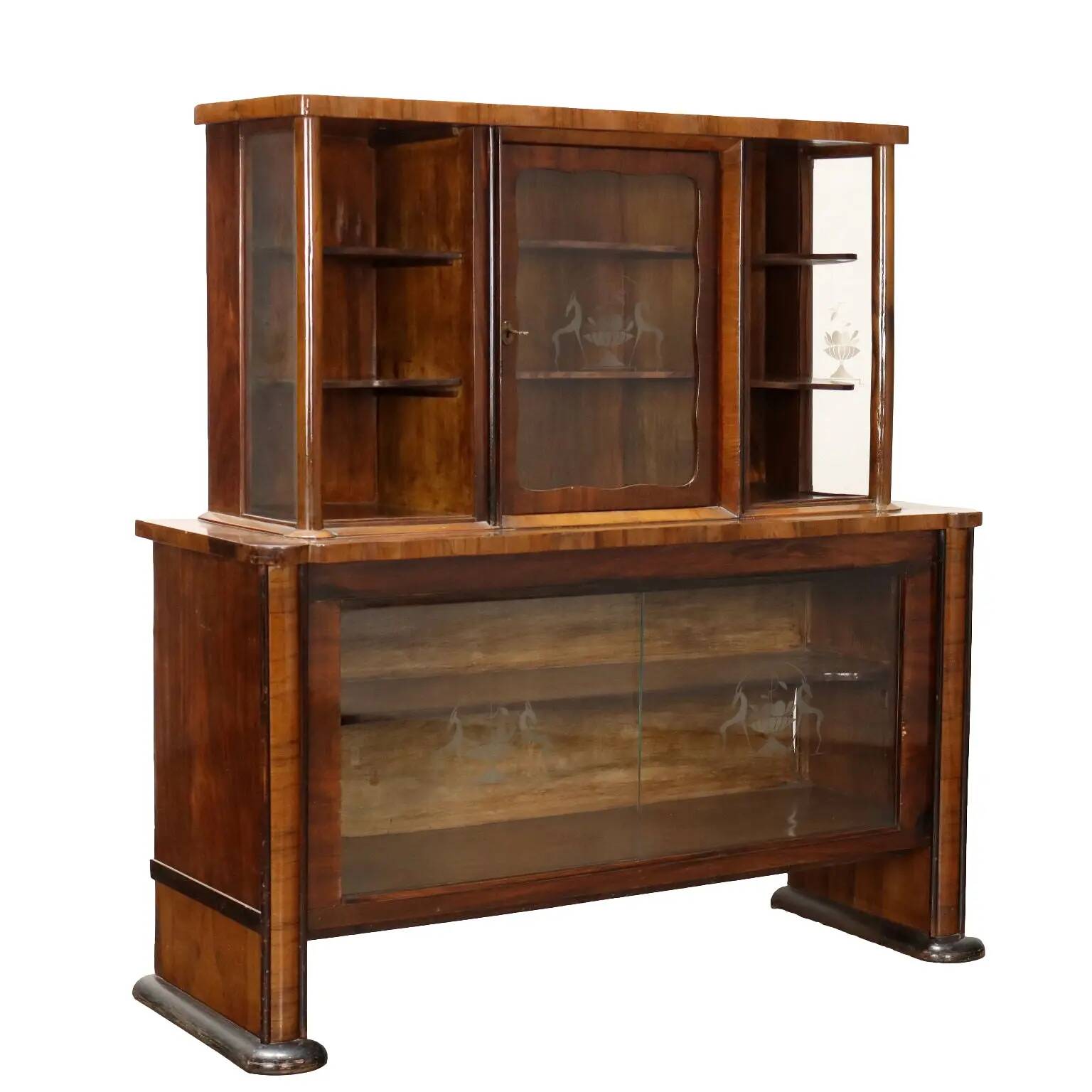 Vintage display cabinet from the 1920s-30s in walnut, Italy.