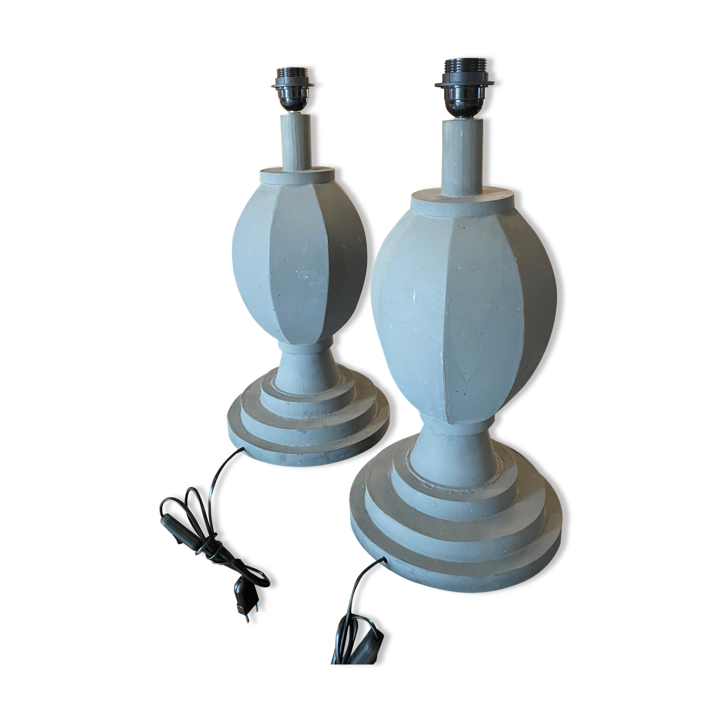 Pair of decorative sheet metal lamps