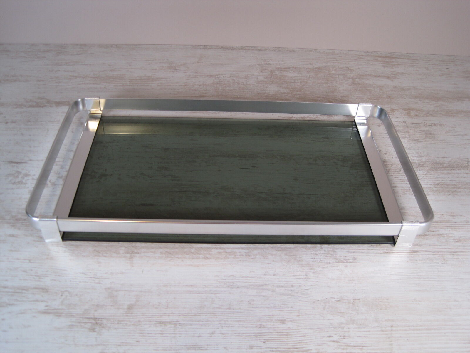 Plateau de service design italien 1970 métal inox brossé et verre fumé MB Italy