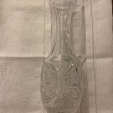 Small cut crystal carafe bearing 2 butterflies