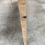 Farmhouse table spindle legs