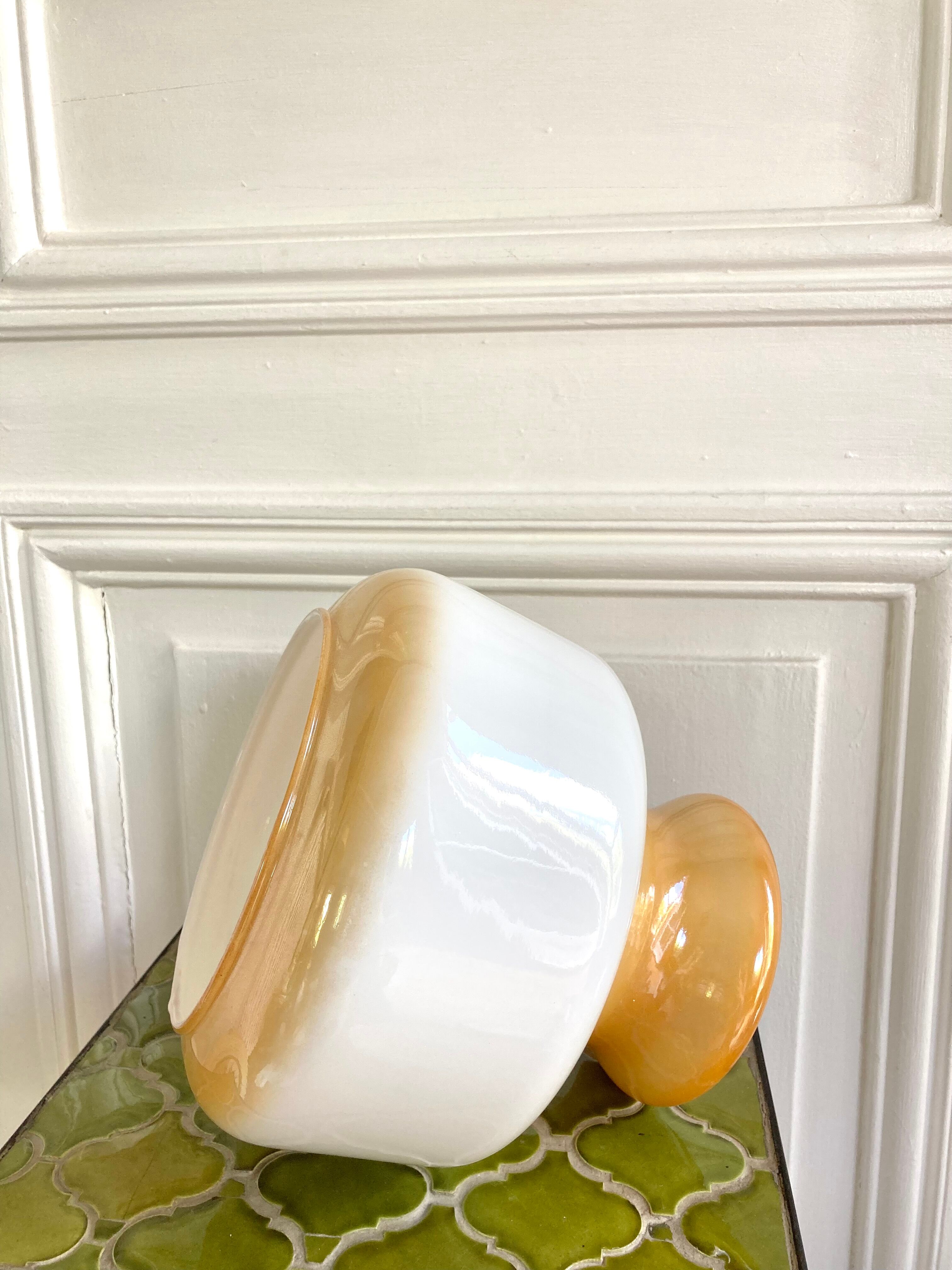 Suspension opaline années 70