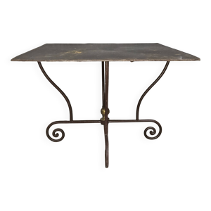 Table en fer forgé à