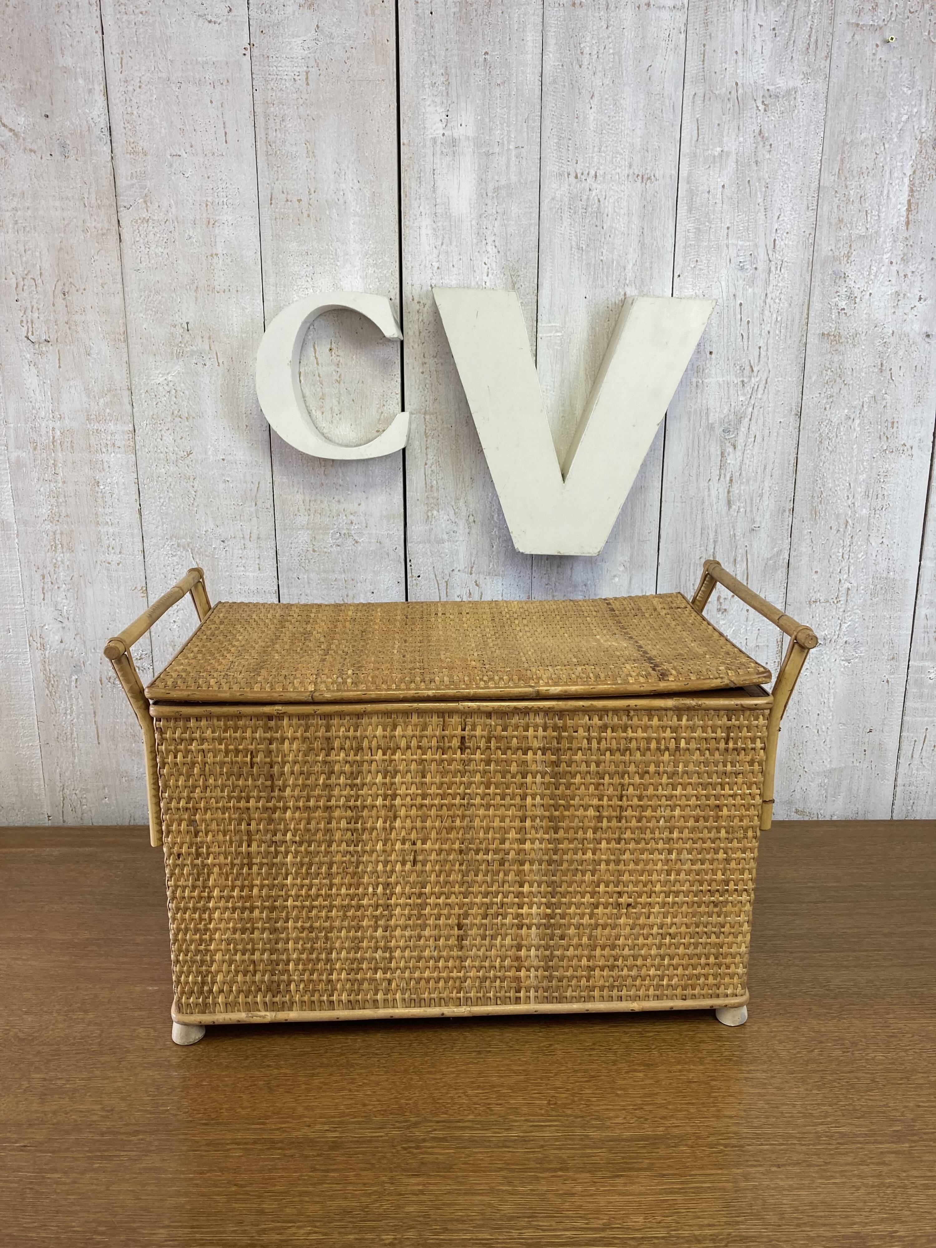 Vintage rattan chest