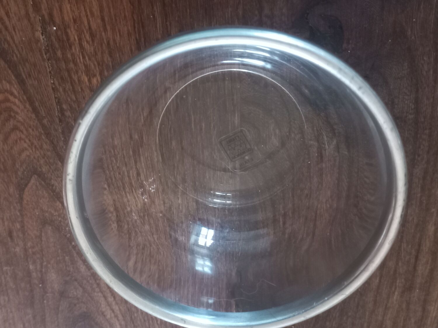 Serving dish in crystal for caviar