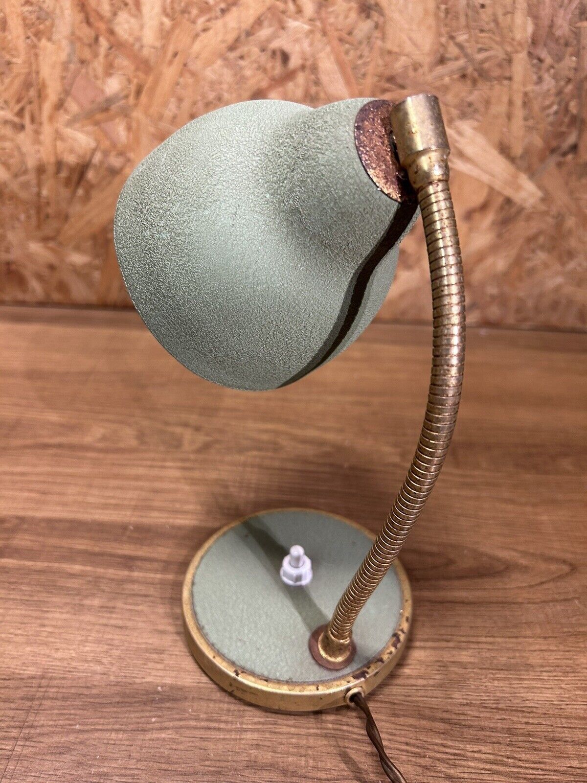 Ancienne lampe vintage metal vert, années 60', déco pop
