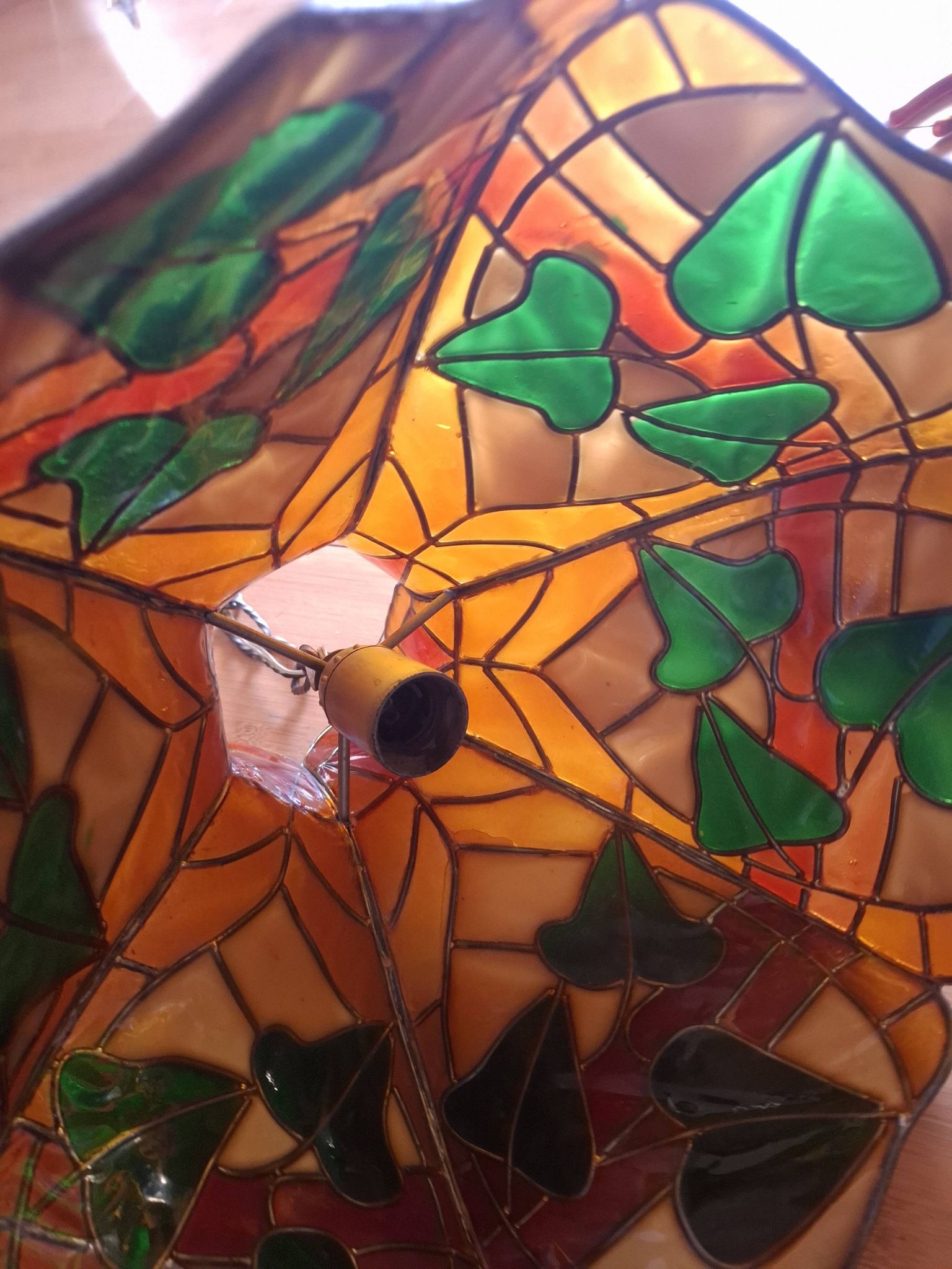 Tiffany-style stained glass pendant light