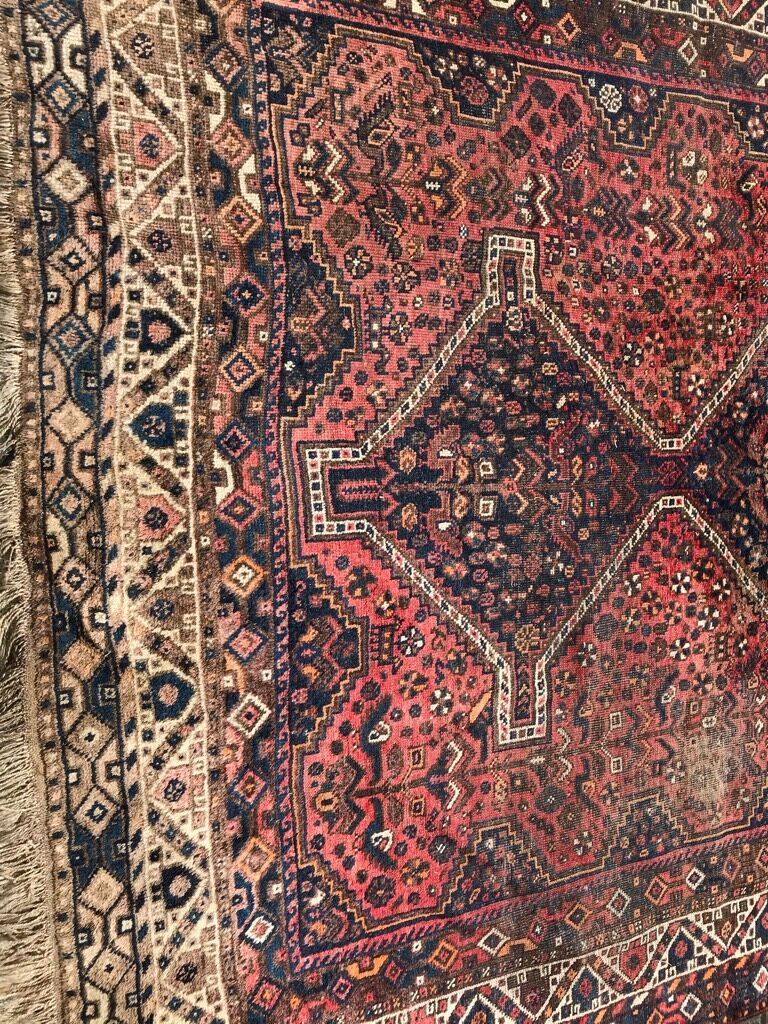 Old Iranian hand made Shiraz wool rug  220 x 312 cm