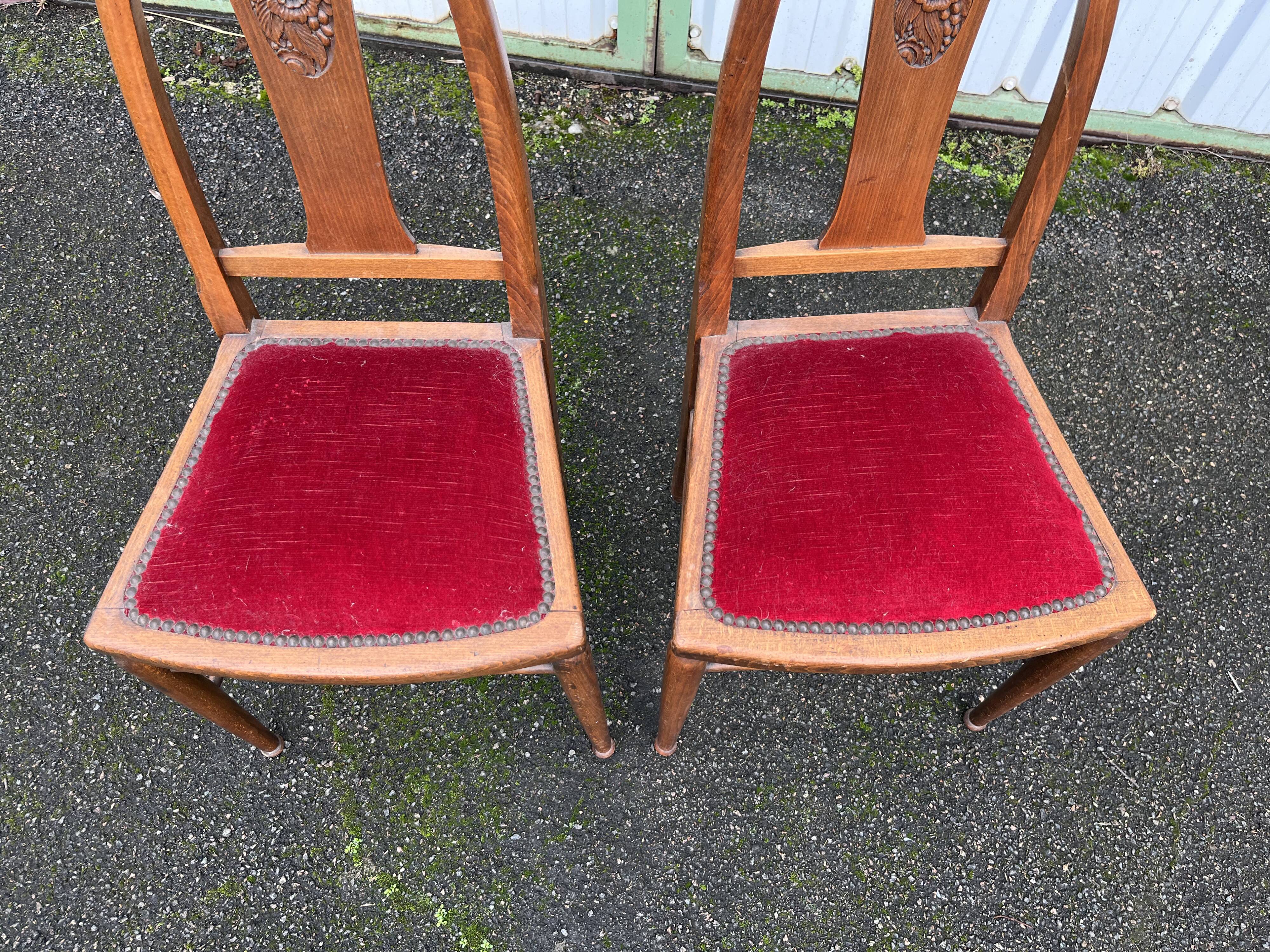 Paire de Chaise art déco en velours rouge