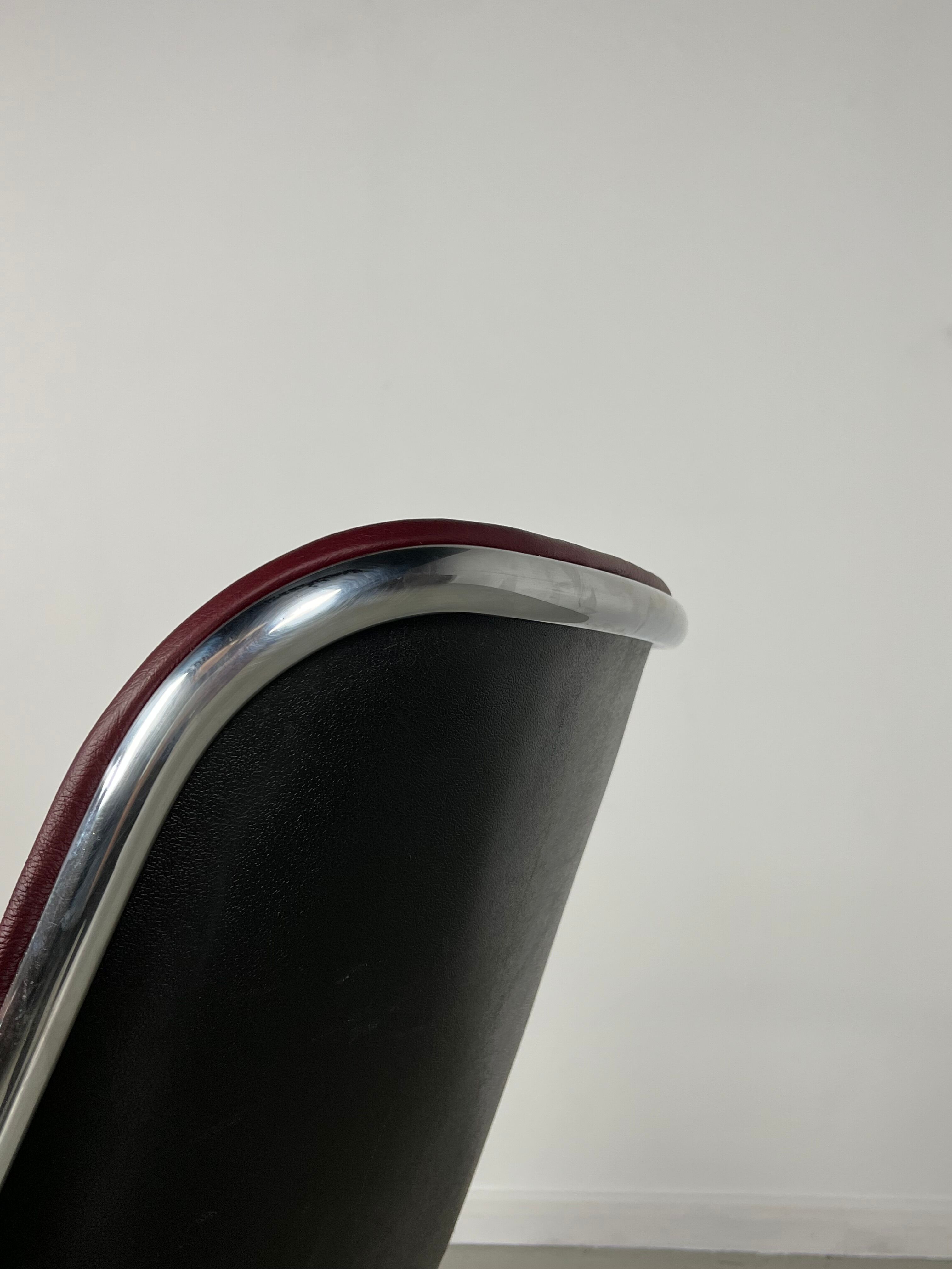 Knoll International Charles Pollock Office Chair