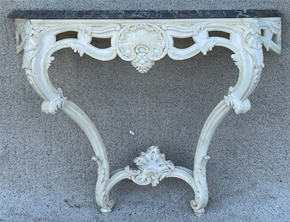 Console de style Louis XV