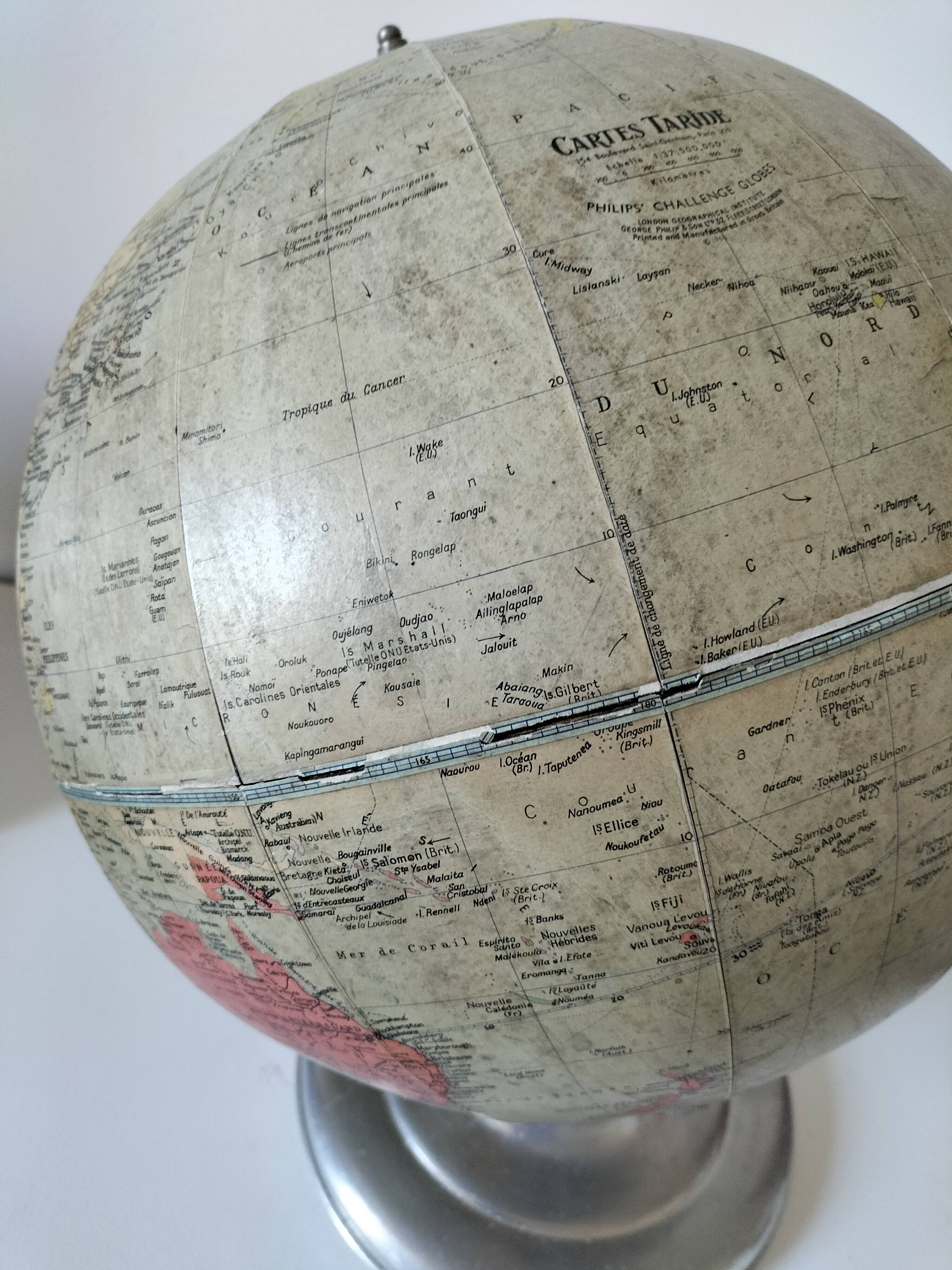 Vintage Globe Taride Maps – 1960