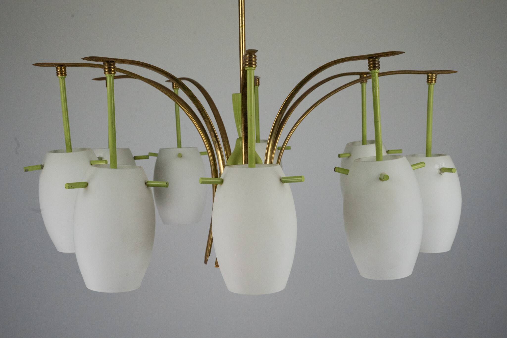 Midcentury 9-Arm Brass Chandelier with  Lacquer & Opaline Glass. Italy 1950