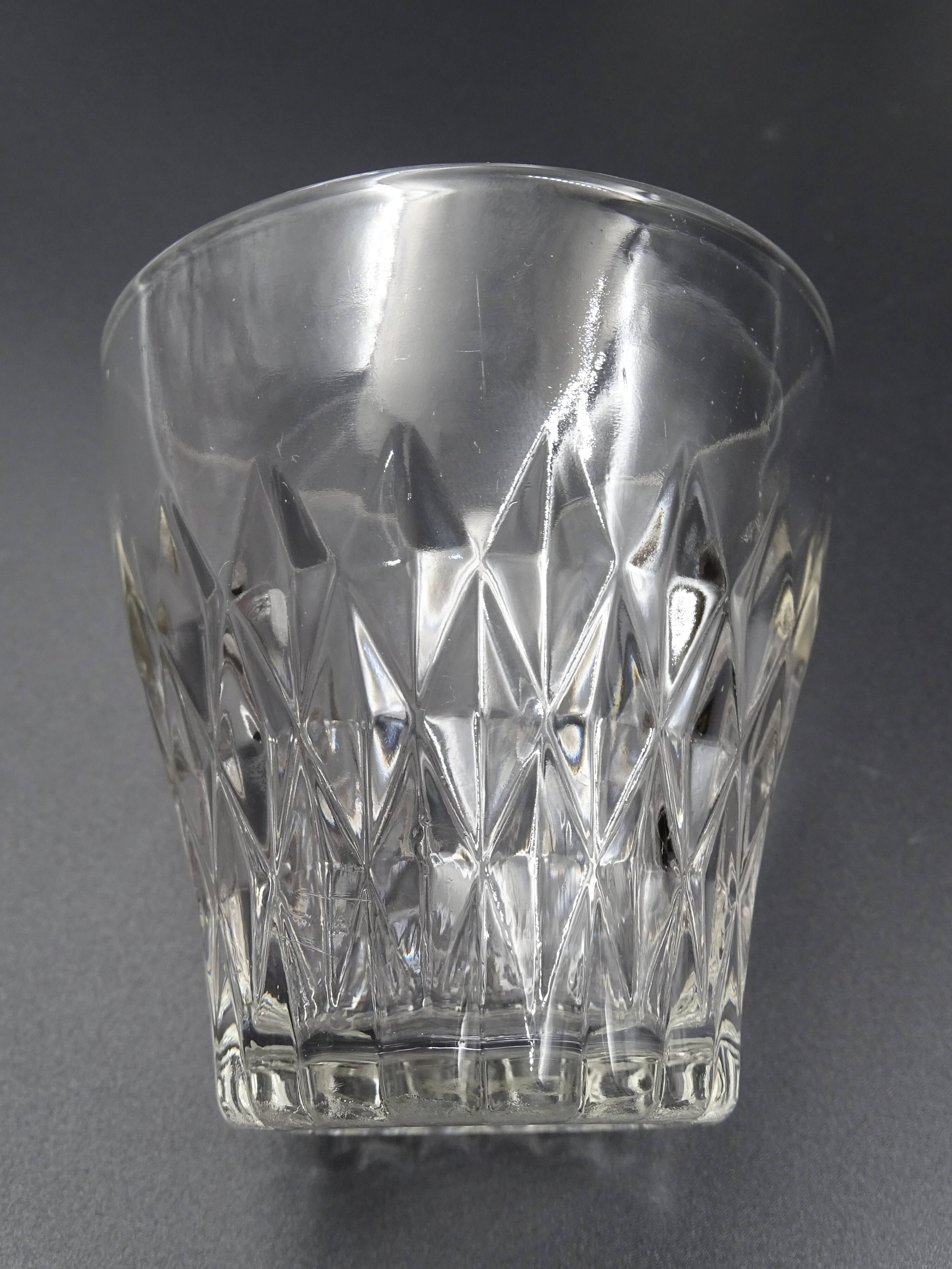 Set of 7 vintage Vereco glasses with diamond tips - around 1960