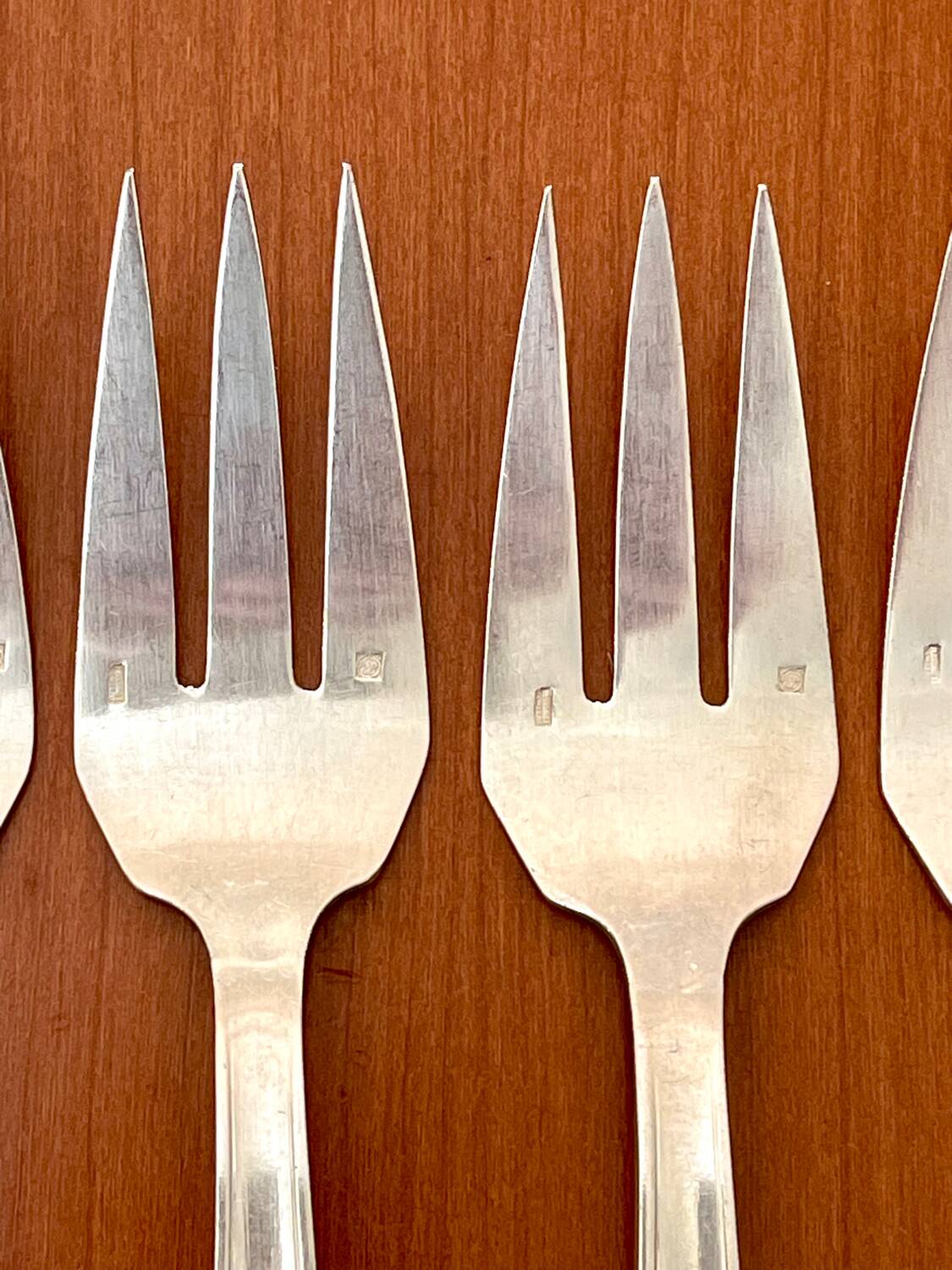 Ravinet d'enfert fish service, 12 place settings with serving cutlery