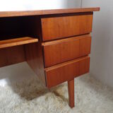 Vintage desk from the 60s light oak
